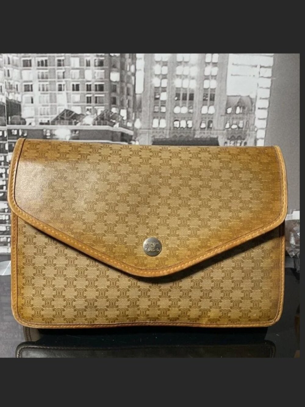 Authentic Celine Envelope Clutch Bag w/ Gold Chain. - Picture 2 of 10